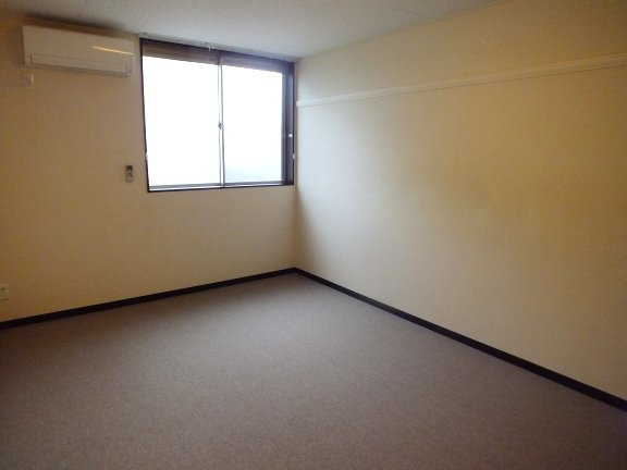 ゆったり過ごせるリビングです