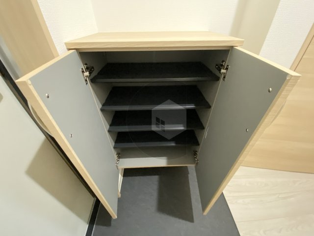 badge tomoi Est2の収納