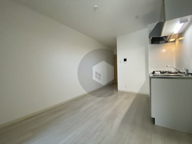 badge tomoi Est2の居間・リビング