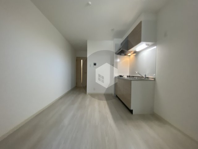 badge tomoi Est2の内装