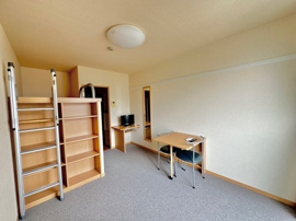 こちらのリビングで趣味の時間をお楽しみください