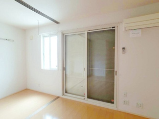 【その他】 | メゾン・プラン・ソレイユ | 室内物干し　シャッター　エアコン