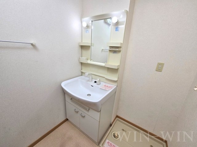 グラベール Ⅰの独立洗面台|イメージ（同建物内別部屋の写真です）
