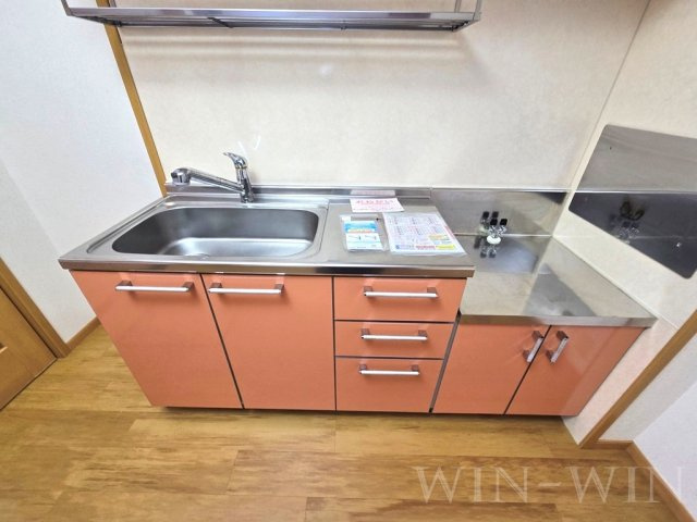 グラベール Ⅰのキッチン|イメージ（同建物内別部屋の写真です）