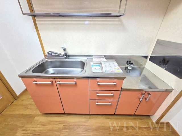 グラベール Ⅰのキッチン|イメージ（同建物内別部屋の写真です）