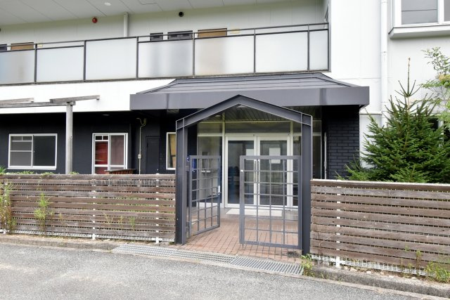 ソリッソ有馬のエントランス