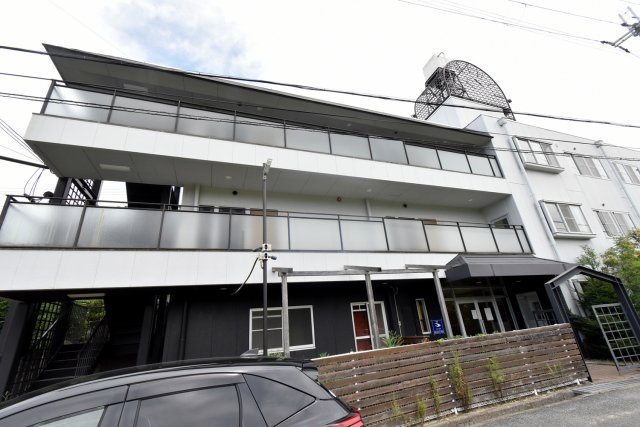 ソリッソ有馬の外観