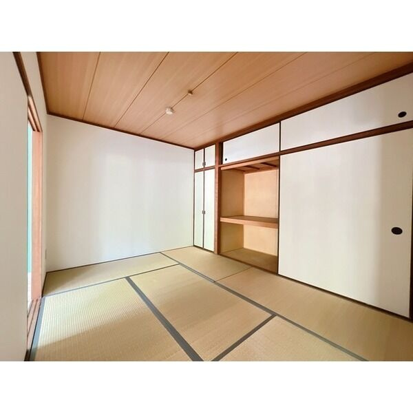 ソリッソ有馬の和室