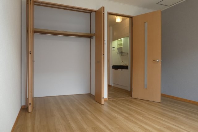 サンハイムの寝室|洋室