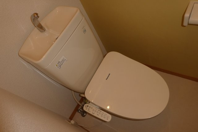 サンハイムのトイレ|ウォシュレット