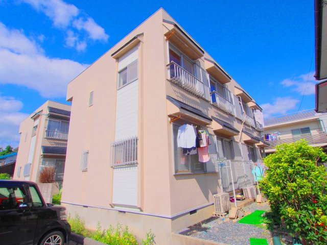 森元コーポB棟の外観