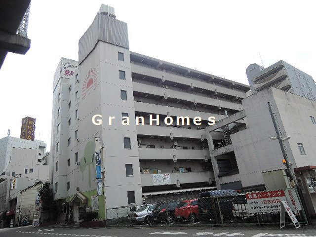 クレアトーレ姫路駅前の外観