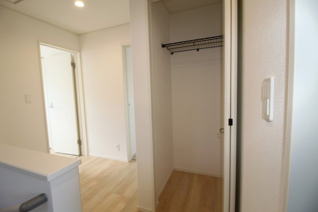 グレイドルガーデン　高知市薊野西町第1　1号棟の収納|2F　ホール