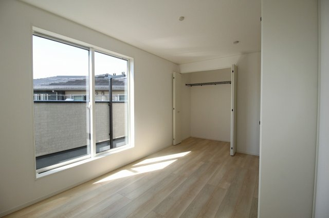 グレイドルガーデン　高知市薊野西町第1　1号棟の洋室|2F　南西の部屋　8.0帖