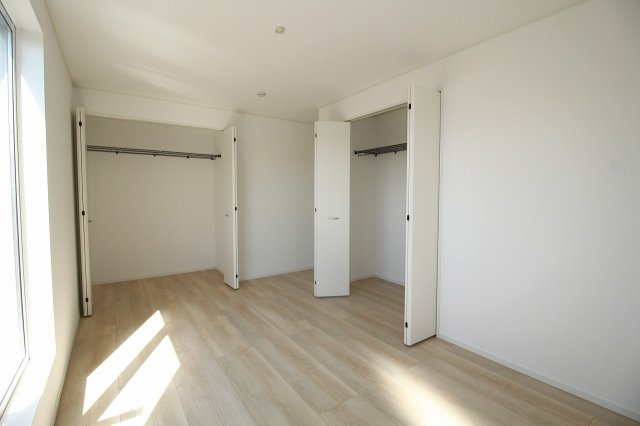 グレイドルガーデン　高知市薊野西町第1　1号棟の収納|2F　南西の部屋　8.0帖