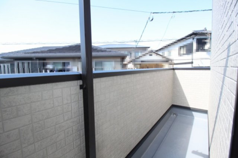 グレイドルガーデン　高知市薊野西町第1　1号棟のバルコニー|2F　南西の部屋　8.0帖