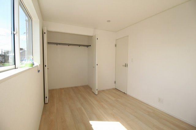 グレイドルガーデン　高知市薊野西町第1　1号棟の洋室|2F　南東の部屋　6.0帖