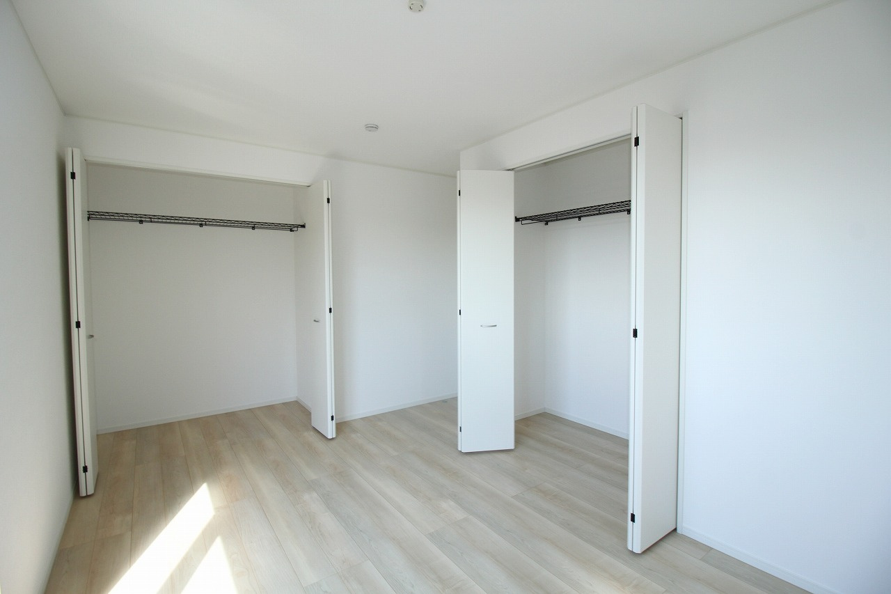 グレイドルガーデン　高知市薊野西町第1　1号棟の収納|2F　南西の部屋　8.0帖