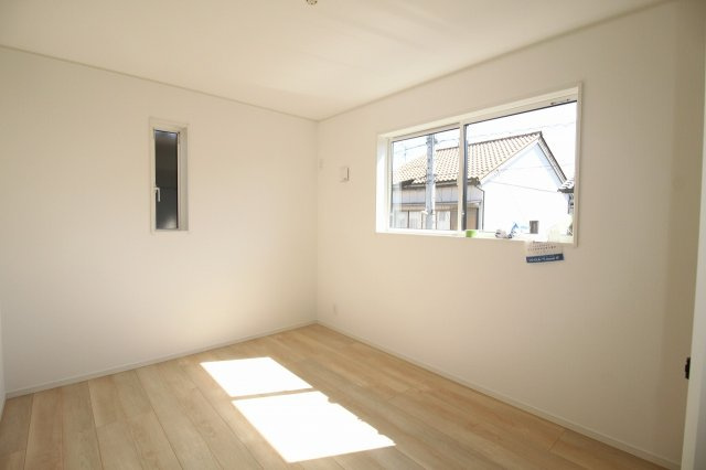 グレイドルガーデン　高知市薊野西町第1　1号棟の洋室|2F　南東の部屋　6.0帖