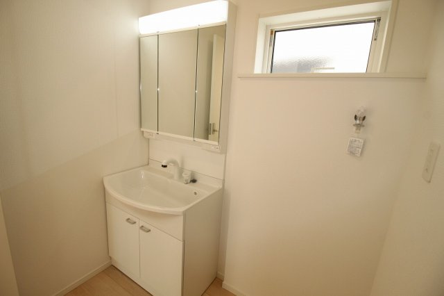 グレイドルガーデン　高知市薊野西町第1　1号棟の独立洗面台