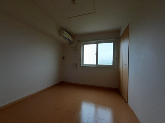 【内装】 | ファインアニメート | 内装は落ち着いています