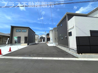 【外観】 | 現地写真。プラス不動産販売なら、現場の全ての棟をまとめてご見学頂けます。