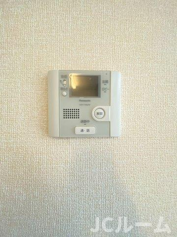 レジデンシィズ東城 WESTの玄関