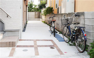 【エントランス】 | ジオメトリ和泉