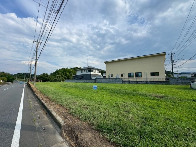 -三丁目不動産-　寄居町富田　約284坪売地の外観