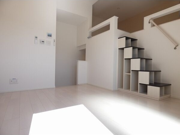 ハーモニーテラス大宝Ⅱの居間・リビング|おしゃれなリビングです