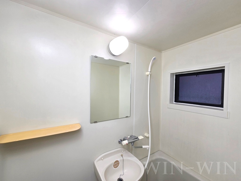 アルシア・スギの洗面所