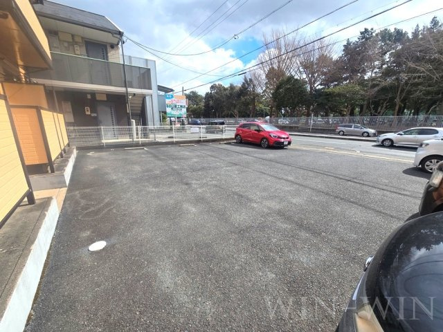 アルシア・スギの駐車場