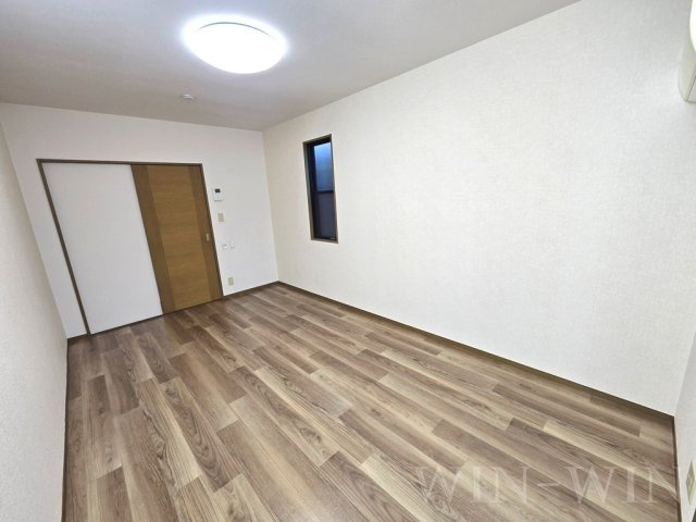 アルシア・スギの居間・リビング