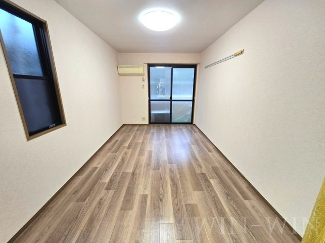 アルシア・スギの内装