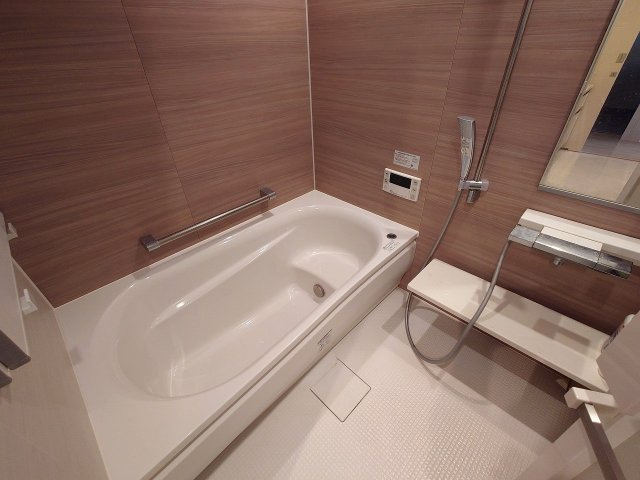 【浴室】 | サンライフ下曽根駅サウスコート（No.B-22）