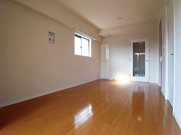 ボンナチュール入谷の居間・リビング