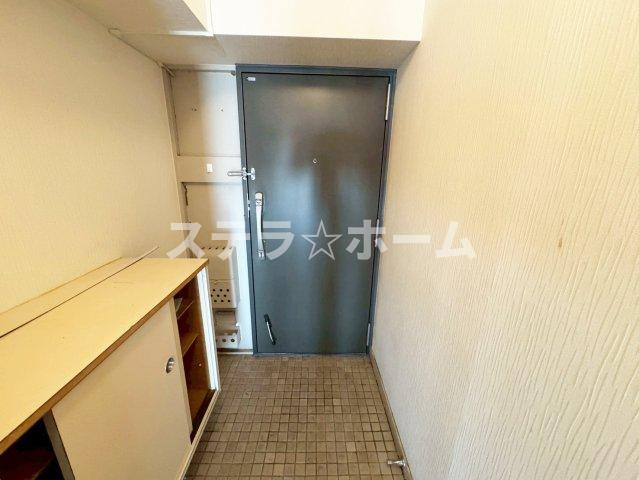 ルネ千里丘 2号棟の玄関|シンプルで使いやすい玄関です