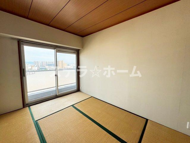 ルネ千里丘 2号棟の和室|ゆったりとくつろげる和室です