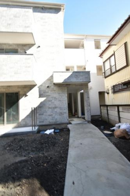 【エントランス】 | アルドゥール玉川学園(アルドゥールタマガワガクエン)