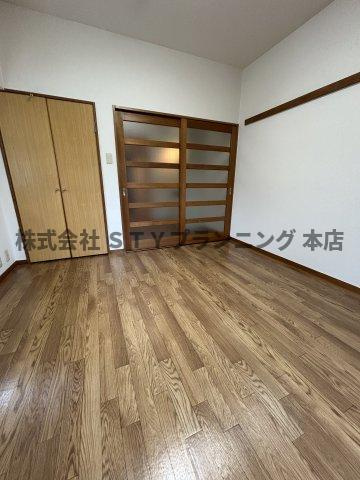 仲介手数料０円！ＳＰＡＣＥ　ＤＵＫＥの居間・リビング