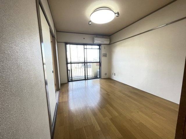 昭島市宮沢町２丁目の賃貸マンション