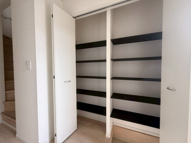 ♥♥南城市大里稲嶺第-１号棟の収納|収納スペース豊富です