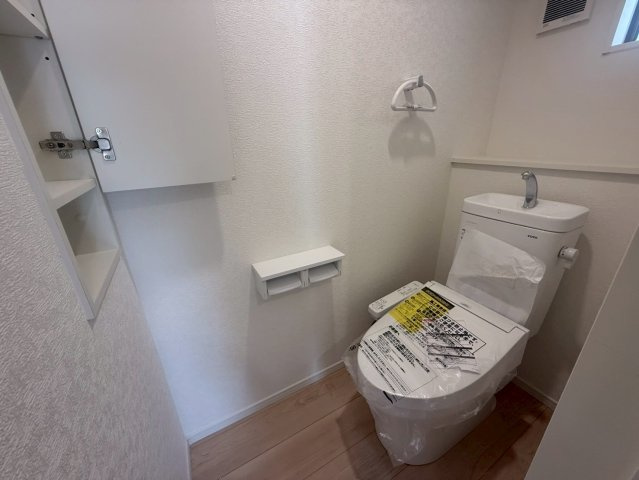 クレイドルガーデン　南城市大里稲嶺第-１号棟のトイレ|トイレもきれいです