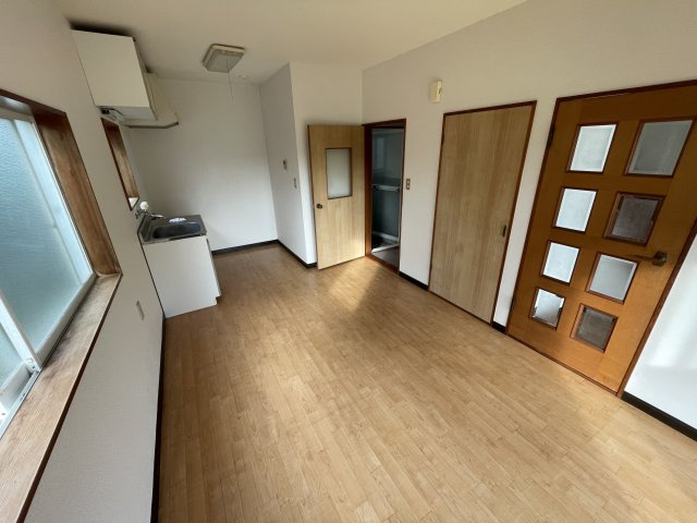 大網ハイツの居間・リビング