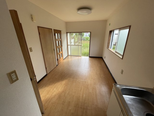 大網ハイツの居間・リビング