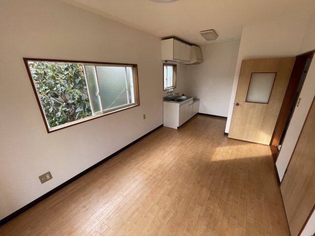 大網ハイツの居間・リビング