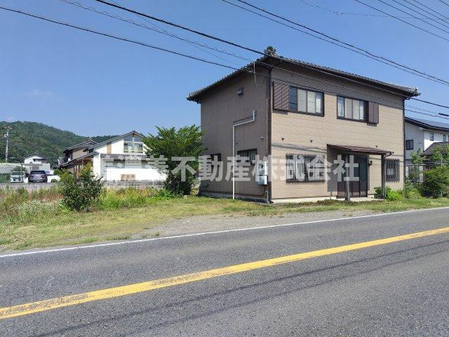 ６５６３９　山県市東深瀬 併用住宅の外観