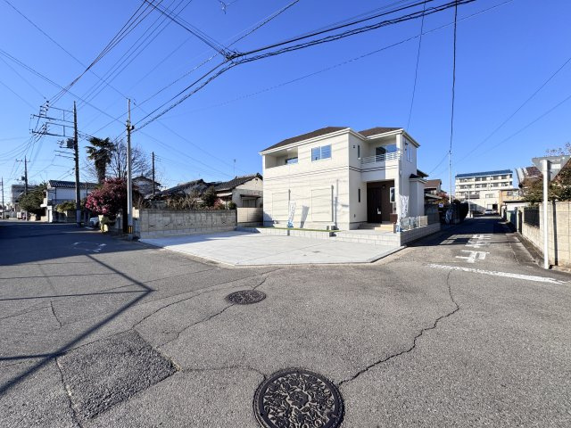 新築　前橋市南町2丁目　Heartful　Town　A号棟の前面道路含む現地写真|現地写真　南側接道幅員約6ｍ　東側接道幅員約4ｍ