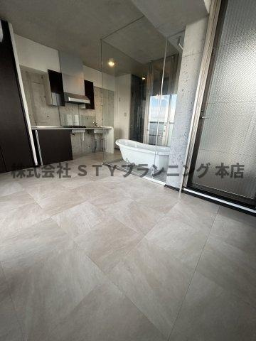 仲介手数料０円！ＳＫ　ＢＵＩＬＤＩＮＧ６の居間・リビング