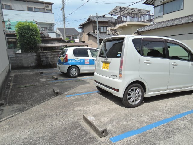 ハイツ陽光の駐車場